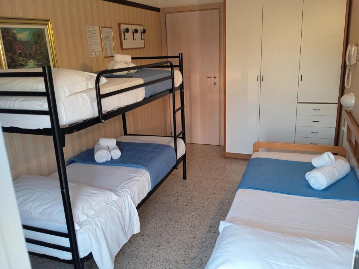 Club Hotel Residence Cesenatico Exterior photo