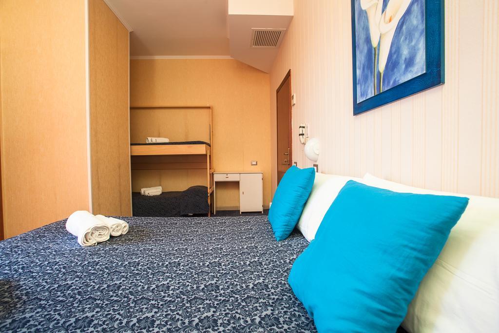Club Hotel Residence Cesenatico Exterior photo
